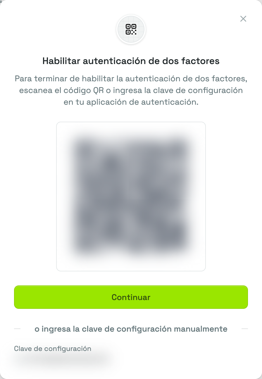 La ventana Habilitar autenticación de dos factores, con el código QR, el botón Continuar y la clave de configuración debajo del separador